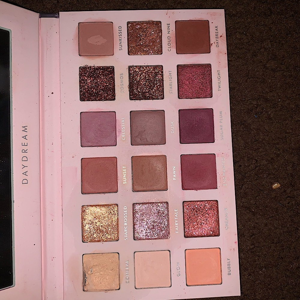Alter Ego Daydream eyeshadow palette